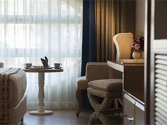   Отель QUATTRO BEACH RESORT & SPA 5*
