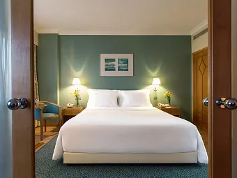 Отель SANA METROPOLITAN 4*