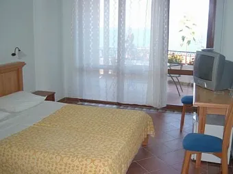 Отель LEVANTIN INN 3*