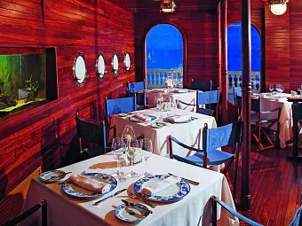 Ресторан в отеле NIXE PALACE 5*