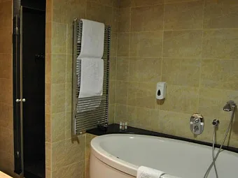 Отель ROC BLANC 4*
