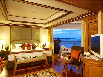 Номер One-Bedroom Regency Suite. ROYAL CLIFF GRAND HOTEL 5 *
