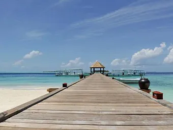 Отель KOMANDOO ISLAND RESORT 4*