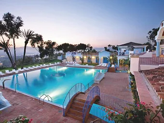 ARBATAX PARK – I COTTAGE & SUITE 4*