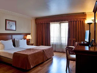 Отель TURIM LISBOA 4*