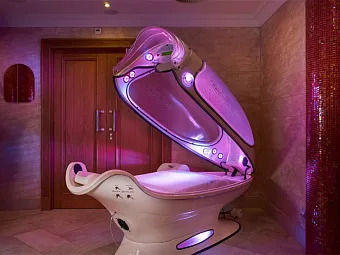  Отель RETRO RIVERSIDE 5*