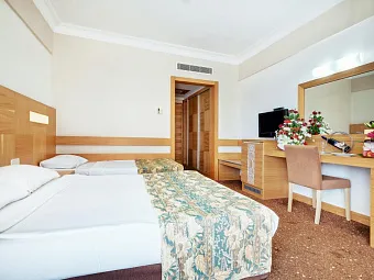 Отель SAPHIR HOTEL 4*