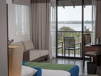 Отель THE CALM RESORT & SPA 4*