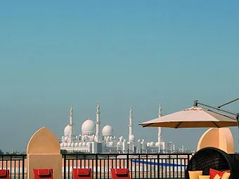 Отель SHANGRI-LA HOTEL QARYAT AL BERI 5*