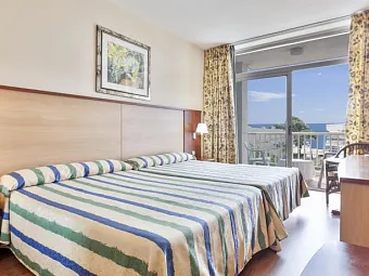 Отель BEST CAMBRILS 4*