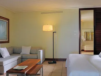 Отель BEACHCOMBER PARADIS HOTEL & GOLF CLUB 5*
