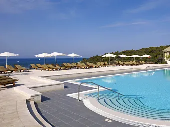 Отель VERUDELA BEACH & VILLAS 3*