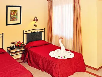 Отель IBEROTEL MAKADI CLUB OASIS 4*