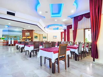 Отель CLUB HOTEL CARETTA BEACH 4*