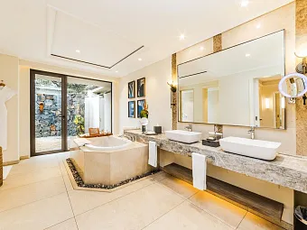 LUXURY SUITE POOL VILLA