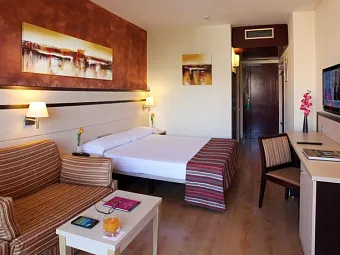 отель GOLDEN PORT SALOU & SPA 4*