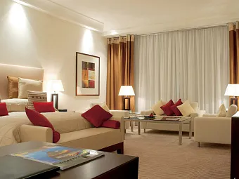 Отель GROSVENOR HOUSE 5*