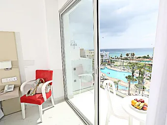  Отель TSOKKOS BEACH 4*