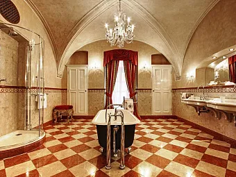 Отель ALCHYMIST GRAND HOTEL & SPA 5*
