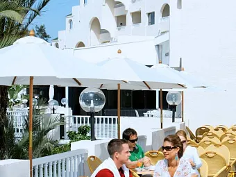 Отель HOLIDAY VILLAGE MANAR 5*