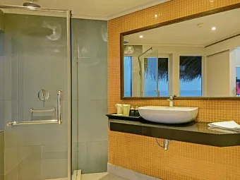 Отель ADAARAN CLUB RANNALHI 4*