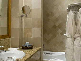 Отель RADISSON BLU ULYSSE RESORT THALASSO 5*