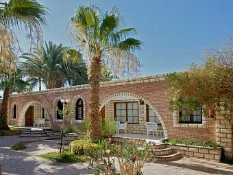 Отель ALADDIN BEACH RESORT 4*