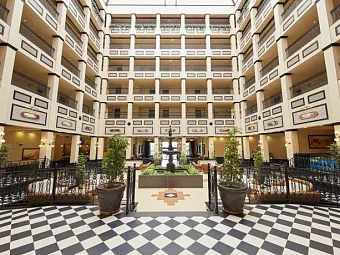 Отель PORTAVENTURA HOTEL GOLD RIVER 4*