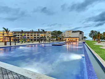 HIDEAWAY AT ROYALTON NEGRIL RESORT 5*  