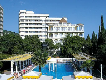 Крым. Ялта. Парк-отель МАРАТ