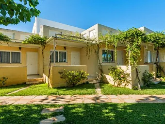 Отель NIFOREIKA BEACH HOTEL & BUNGALOWS 3*