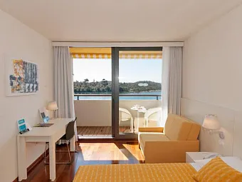 Отель ISLAND HOTEL ISTRA 4*