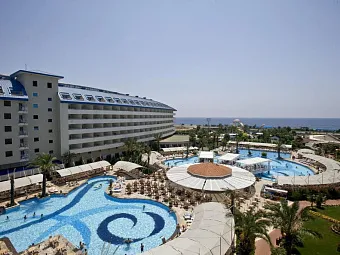 CRYSTAL ADMIRAL RESORT SUITES & SPA 5*
