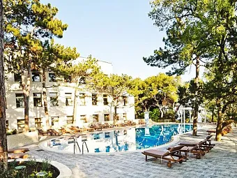 Курортный комплекс СОСНОВАЯ РОЩА 4*