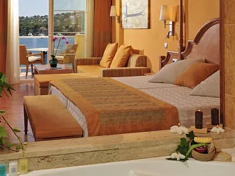 Отель  IBEROSTAR SUITES JARDIN DE SOL 4*