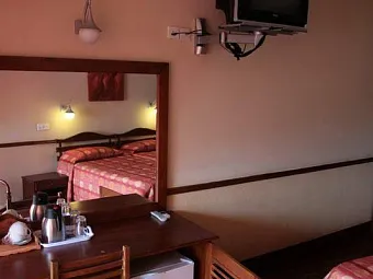 Отель PARADISE BEACH HOTEL 3*