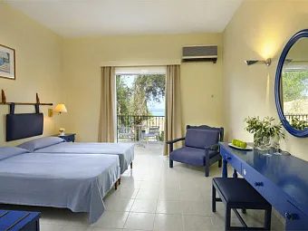 LOUIS CORCYRA BEACH 4*