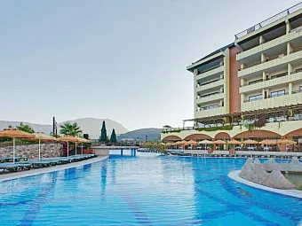 UTOPIA WORLD HOTEL 5*