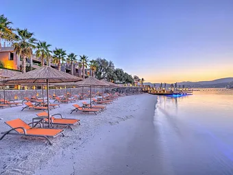 CARESSE A LUXURY COLLECTION RESORT & SPA 5 *