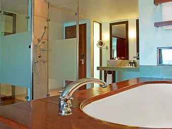 Отель FISHERMAN'S COVE HOTEL 5*