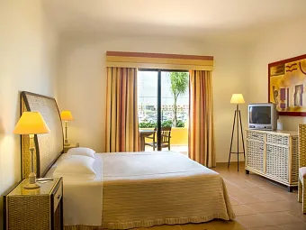 Отель TIVOLI MARINA PORTIMAO 4*