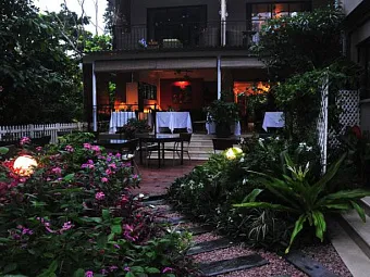 Отель LE REPAIRE BOUTIQUE HOTEL & RESTAURANT 3*