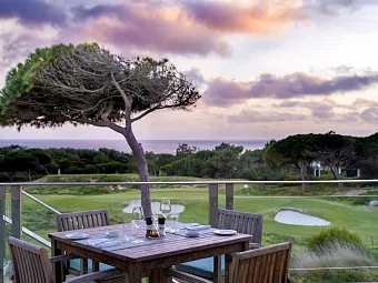 THE OITAVOS 5*