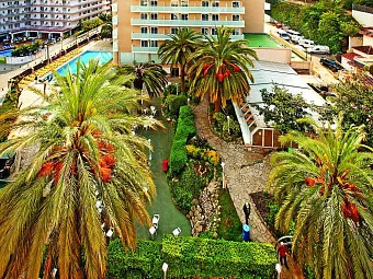 Территория отеля GUITART CENTRAL PARK RESORT & SPA 3*