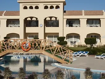 Отель CLEOPATRA LUXURY RESORT MAKADI BAY 5*