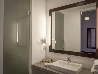 Отель THE CALM RESORT & SPA 4*
