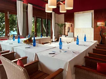 Отель HILTON SEYCHELLES NORTHOLME RESORT & SPA 5*