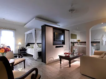  Номер Suite Deluxe Royal 