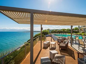 Отель NIFOREIKA BEACH HOTEL & BUNGALOWS 3*