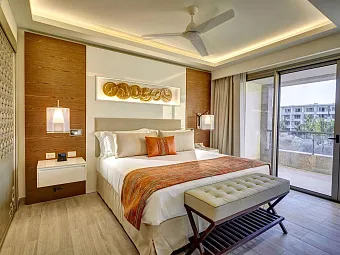   Отель ROYALTON BAVARO RESORT & SPA 5*